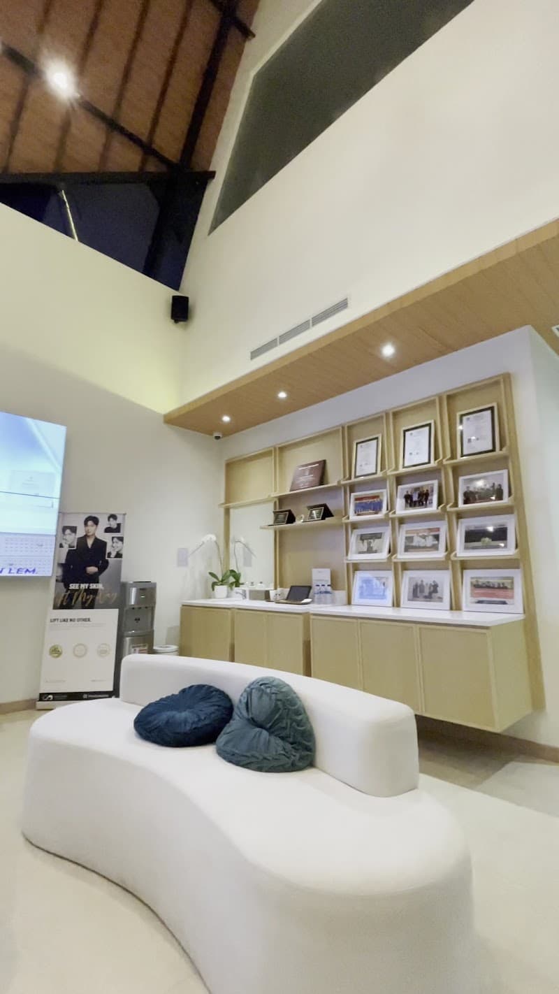 NuLook Clinic photo 3